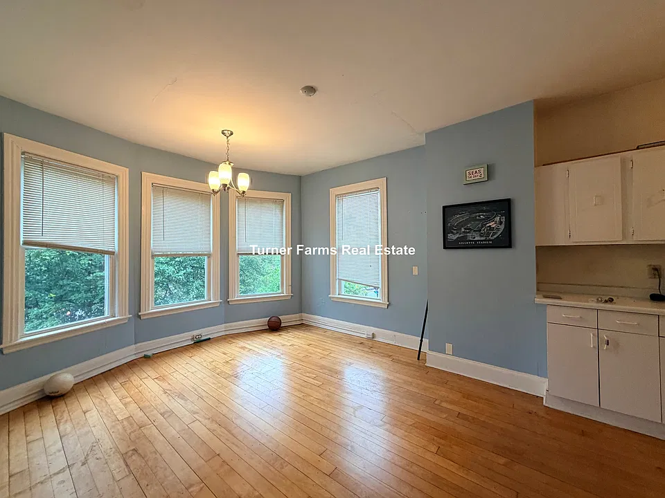 1516 Commonwealth Ave #2A