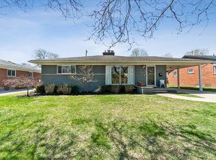 23160 Norcrest Dr, Saint Clair Shores, MI
