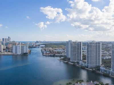 4000 Island Blvd #L-4, Aventura, FL, 33160