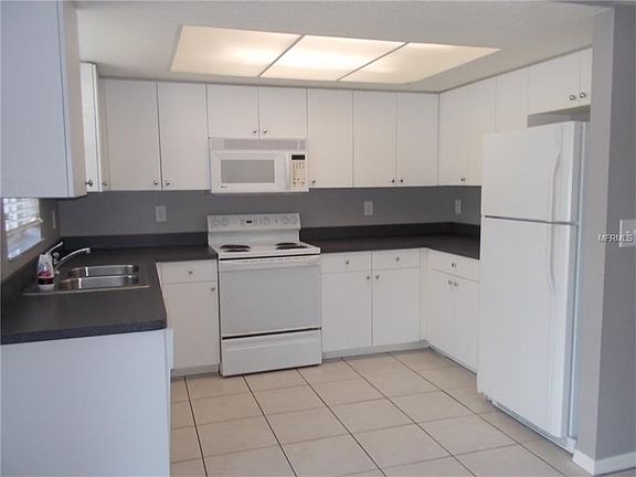 4th image of 1146 Williamson Ln