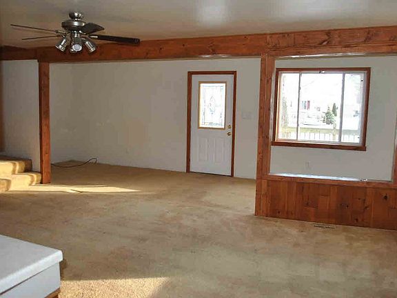 2nd image of 5625 Shady Ln