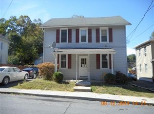 222 State St, Portland, PA 18351