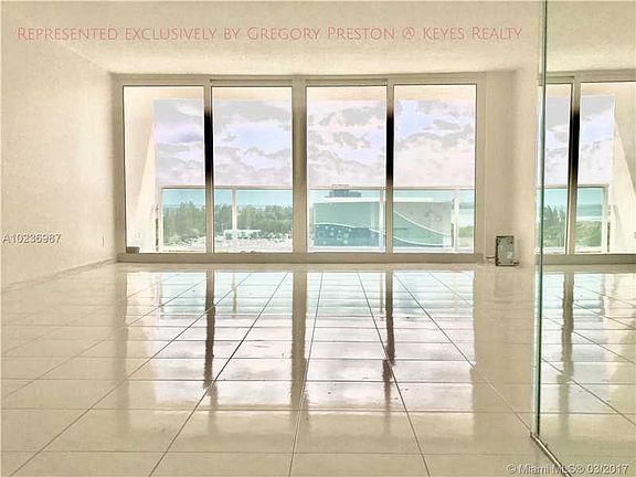 2nd image of 100 Bayview Dr APT 926