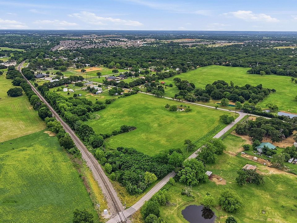 1st image of New Hope Rd