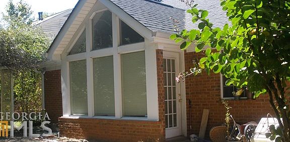 4th image of 175 Stratford Way