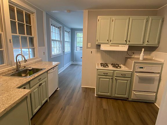 5th image of 505 Saint Rose Ave