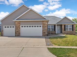 550 Partridge Ct, Marion, IA 52302