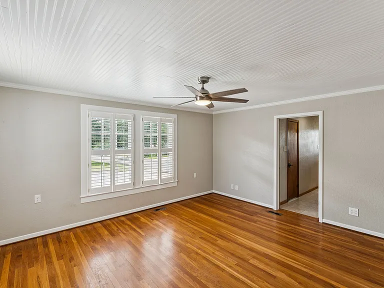 207 S Porter St — Photo 29