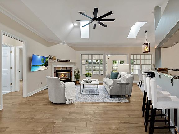 5th image of 3456 Welwyn Way