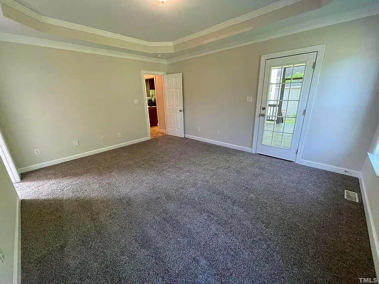 112 Worthington Ct — Photo 29