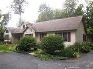 7103 N Little Rest Farm Rd, Madison, IN 47250