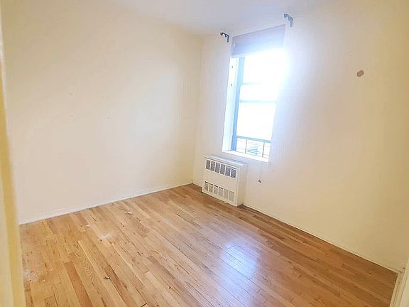5th image of 1023 Carroll St #43