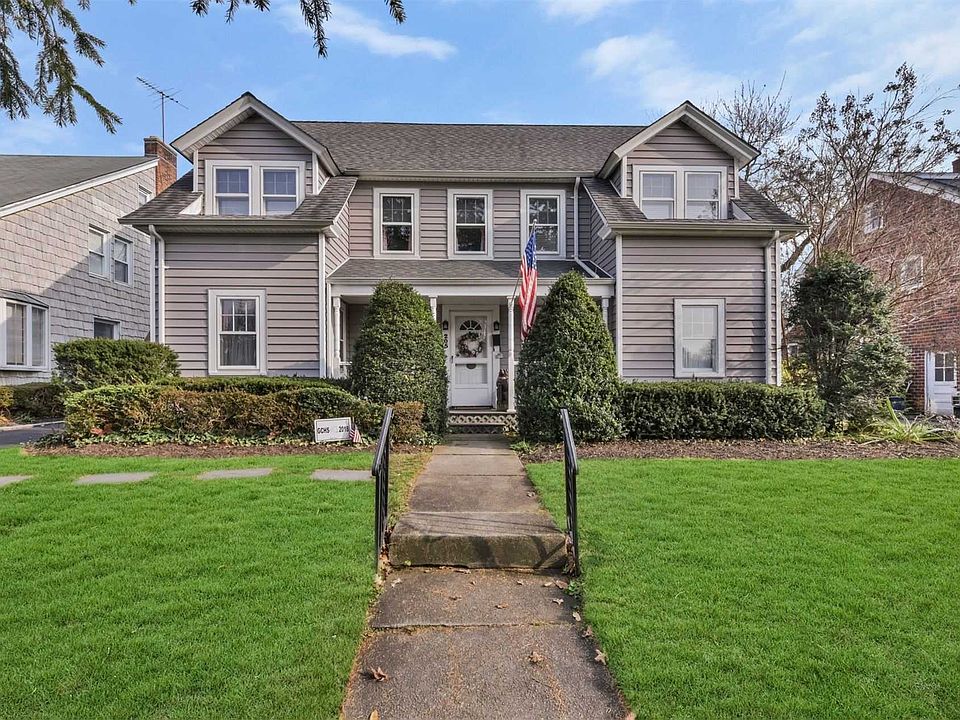 1st image of 205 Nassau Blvd