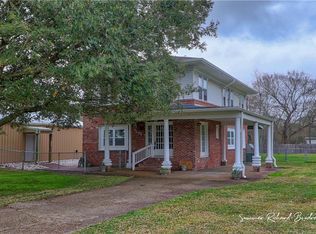 105 S Welty Ave, Iowa, LA 70647