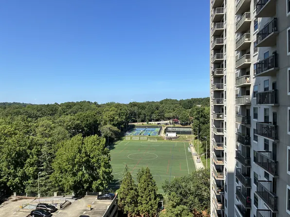 795 Hammond Dr, Atlanta, GA 30328