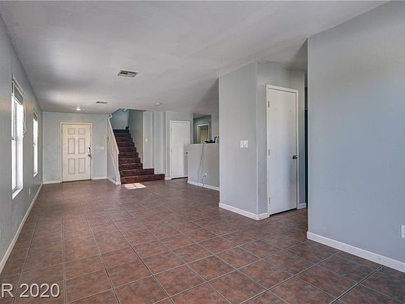 5th image of 8704 Majestic Pine Ave