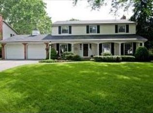815 S Bruner St, Hinsdale, IL 60521