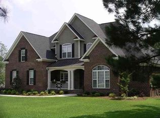 102 Harvest Dr, Jacksonville, NC 28540