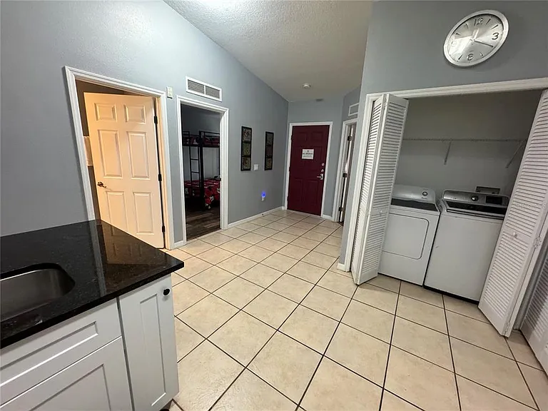 2802 Club Cortile Cir #B — Photo 18