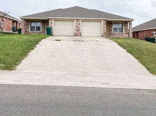 310 N 10th St APT B, Nolanville, TX 76559