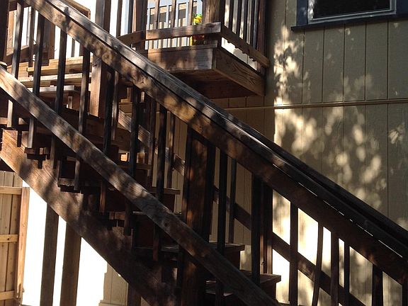 Steps to apartment