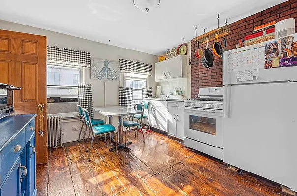 Rented by R New York | media 4