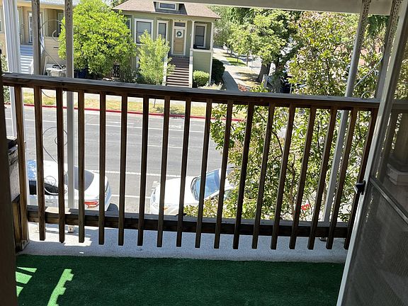 4th image of 2301 Q St #1/2
