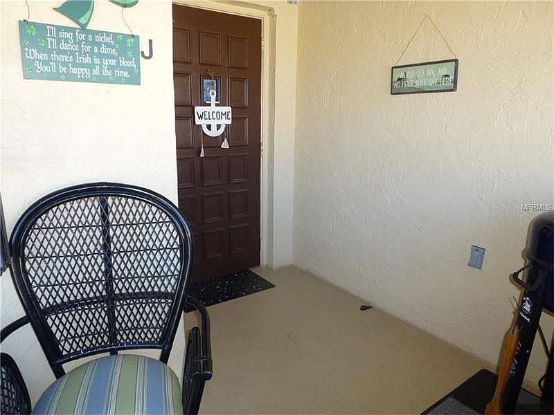 1st image of 746 Avenida Estancia #122