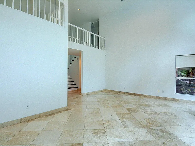 10 E Indian Sage Cir — Photo 14