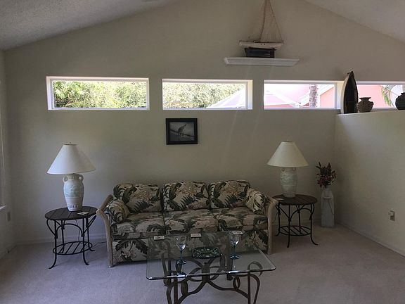 4th image of 1370 Coral Park Ln