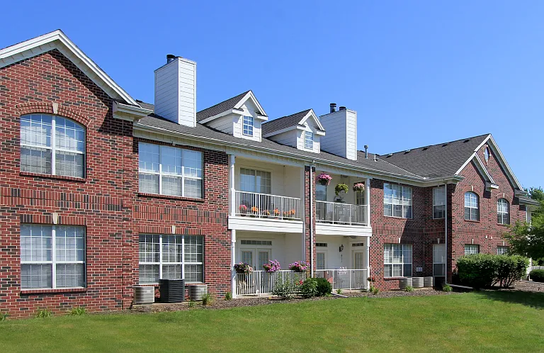 SaddleBrook Apartments — Photo 24