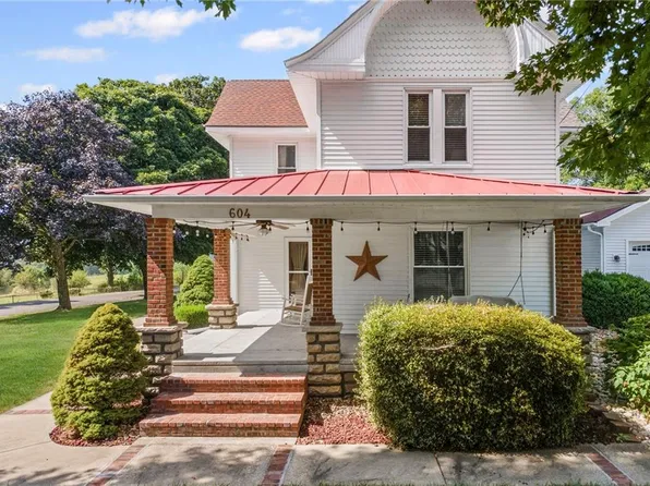 604 N Buckner Tarsney Rd, Buckner, MO 64016