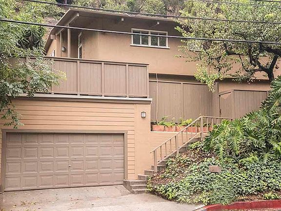 3rd image of 1803 N Beverly Glen Blvd