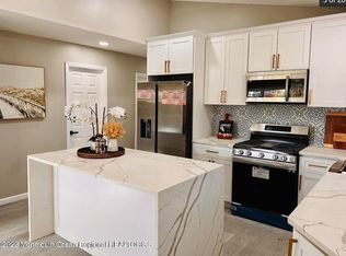 738 Gail Dr, Neptune, NJ 07753