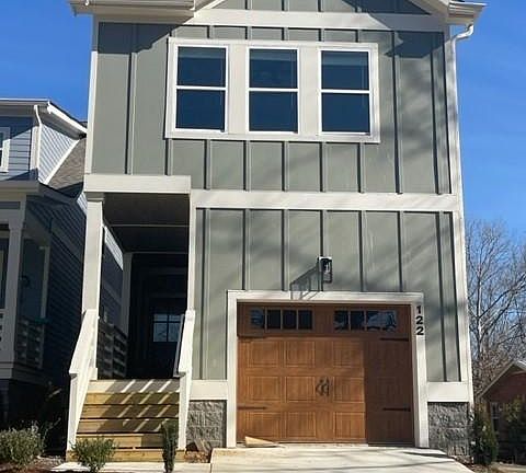 2nd image of 122 Valley View St