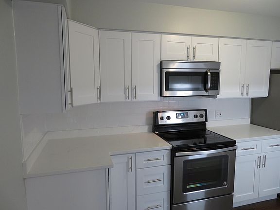 4th image of 1950 Cherry Ln APT 217