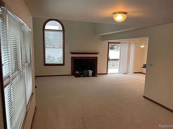 3rd image of 2445 Mulberry Ct