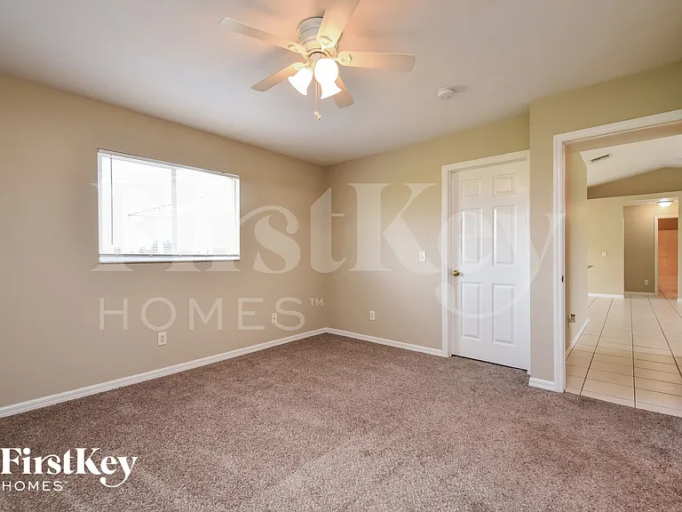 117 Blackstone Dr — Photo 8