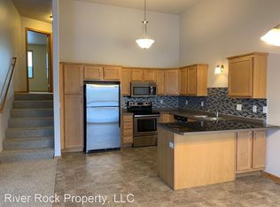 1556 11th Ave E, West Fargo, ND 58078