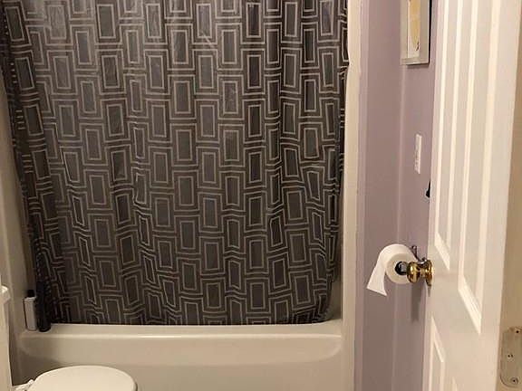 5th image of 192 Billings St APT 1
