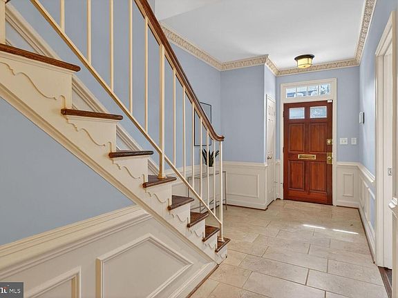 3rd image of 5309 Sherier Pl NW