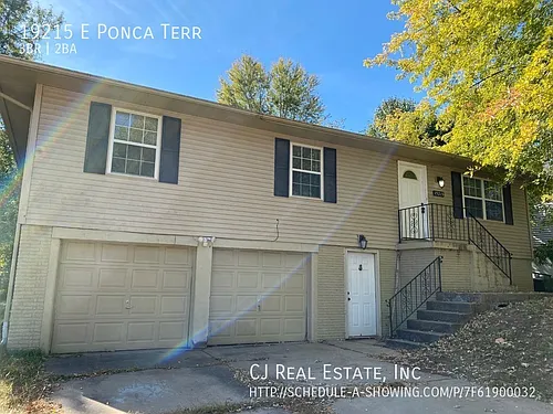 19215 E Ponca Ter Photo 1