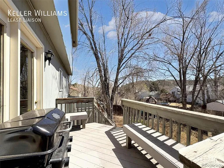 2115 Rimwood Dr — Photo 8