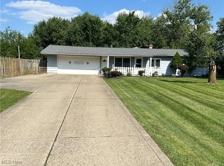 1913 Paul Dr, Brunswick, OH