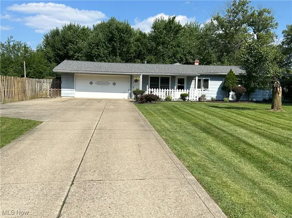 1913 Paul Dr, Brunswick, OH 44212