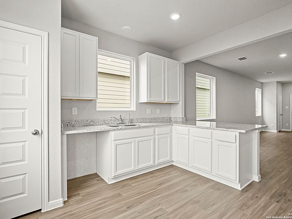 5th image of 2063 Olivia Drive