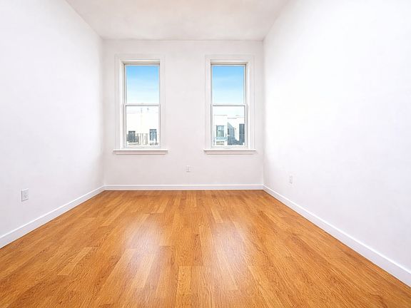 3rd image of 284 Troutman St APT 3R