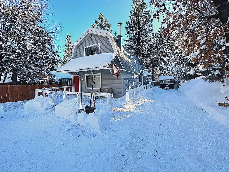 671 Moreno Ln — Photo 34