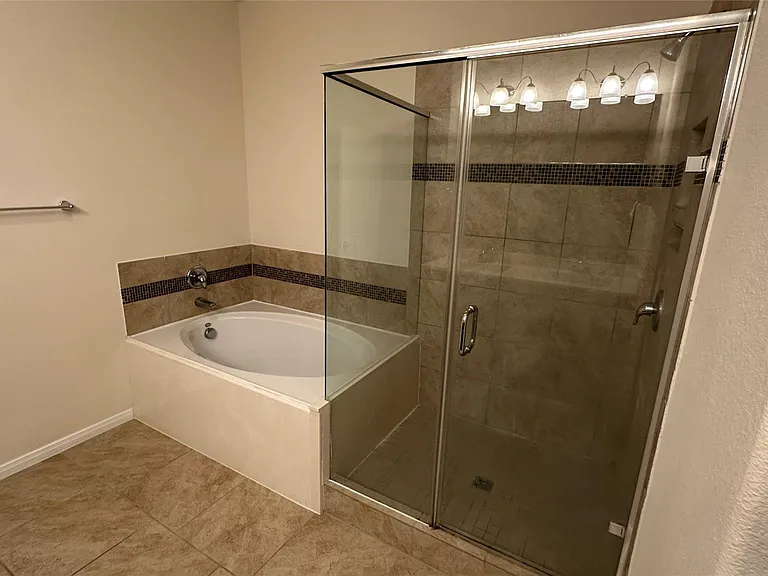 14046 Sand Ridge Xing — Photo 13