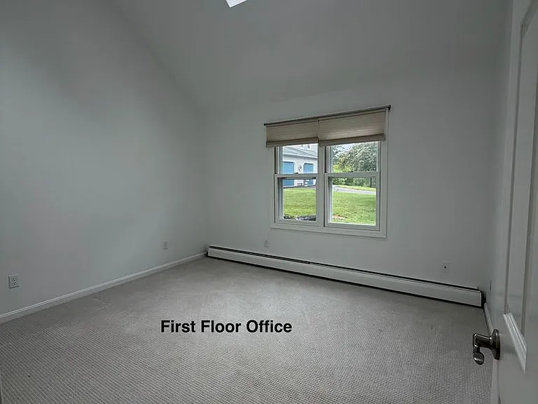 8 Applewood Ln — Photo 11